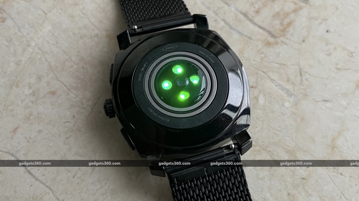 Fossil Machine Gen 6 Hybrid Smartwatch Review: The Best of Both Worlds